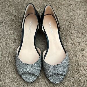 NINE WEST | Leather Black Peep Toe Slight Wedge sz 6